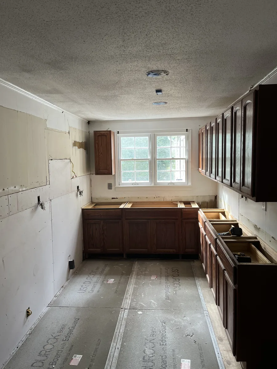 Zenith LLC home remodeling project image 69083414208__39AE8C64-51C4-453D-B2A7-897F448F17DE